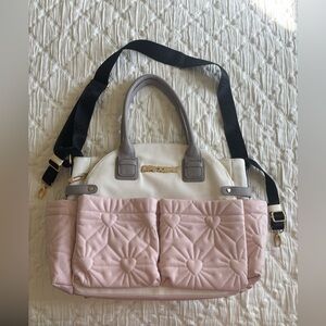 NWOT Betsey Johnson
Diaper bag pink white and grey quilted heart